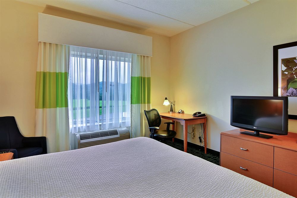 Fairfield Inn & Suites Huntingdon Raystown Lake Exterior photo