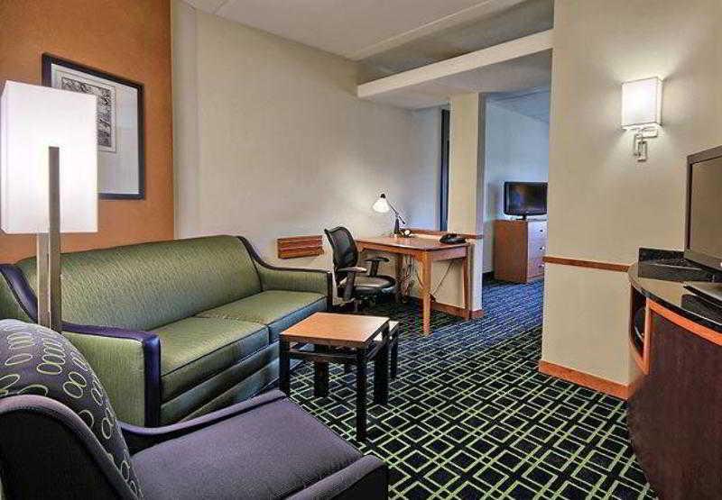 Fairfield Inn & Suites Huntingdon Raystown Lake Room photo